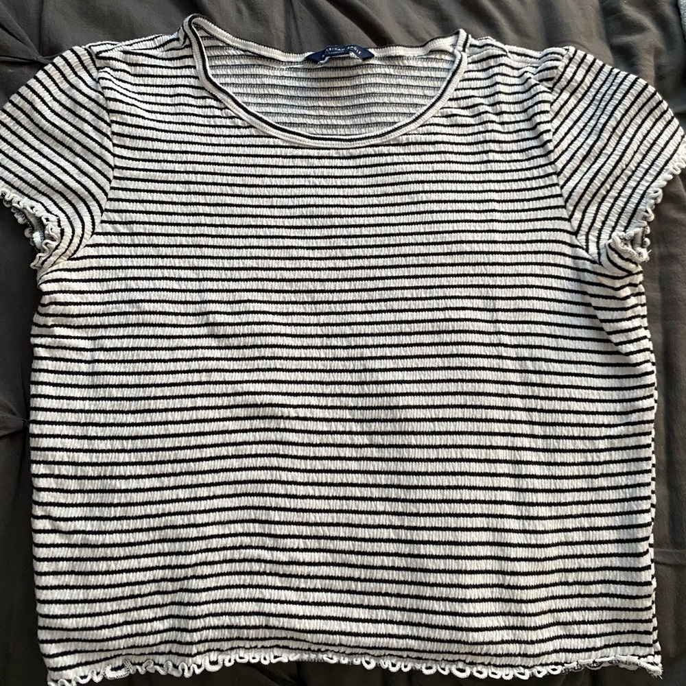 Black and white striped short sleeve top